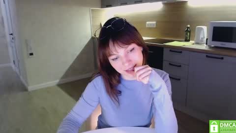 Snapshot of bonjourlabelle chatting on February 10, 6:35 pm Mary 3 live time content 18 online show from February 10, 6:35 pm