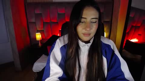 bonnali_lune online show from January 9, 2:06 am