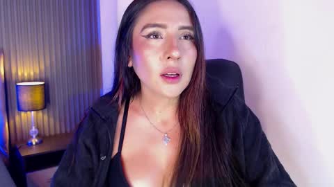 bonnali_lune online show from January 10, 2:17 am