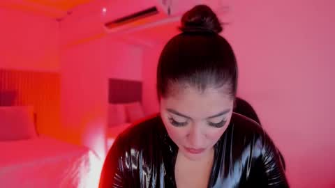 Bonnie  online show from February 25, 11:47 am