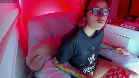 Snapshot of bonnie_moon_ chatting on September 24, 6:14 pm Bonnie Help me reach 500 likes online show from September 24, 6:14 pm