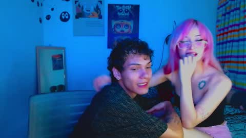 Snapshot of bonnie_y_ash chatting on September 22, 3:43 am Bonnie Y Ash online show from September 22, 3:43 am