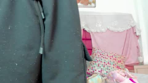   online show from March 3, 11:56 pm