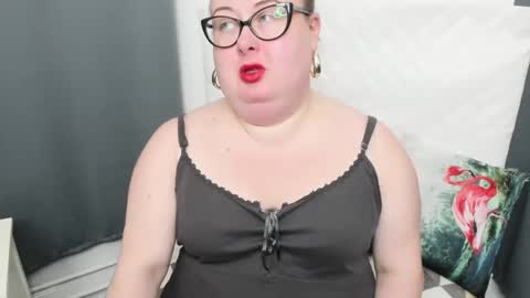 Snapshot of bonnieshining chatting on January 7, 7:52 am Bonnie online show from January 7, 7:52 am