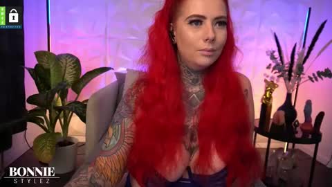 Bonnie Stylez online show from November 14, 6:43 pm