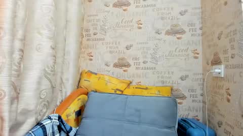 Snapshot of bonny_kimberly chatting on February 17, 10:49 pm Bonny Kimberly online show from February 17, 10:49 pm