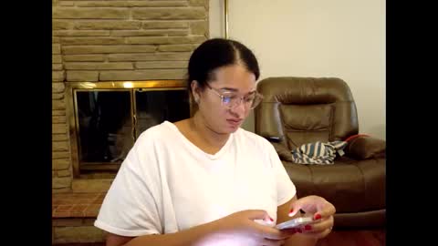 Queen Bon Vivantt online show from November 12, 3:03 pm