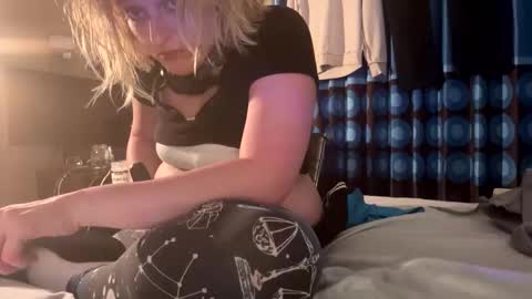 boobookittyfuxx online show from March 22, 5:11 am