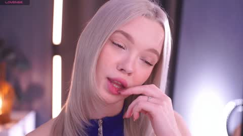 Alina online show from November 28, 8:21 am