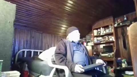 Booshwa online show from January 23, 6:35 pm