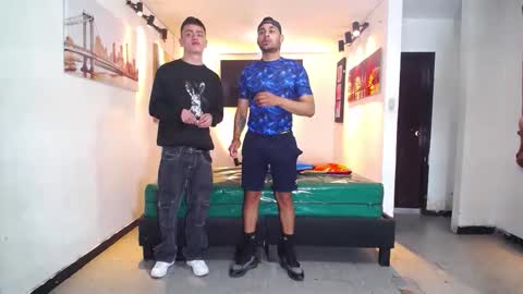 THOMAS AND DAMIAND online show from December 16, 7:09 pm