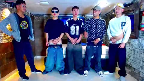 THOMAS AND DAMIAND online show from September 17, 4:49 am