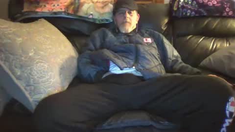 bostonguy1969 online show from February 18, 8:36 pm