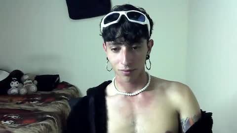 Boy Astro online show from January 26, 11:50 pm