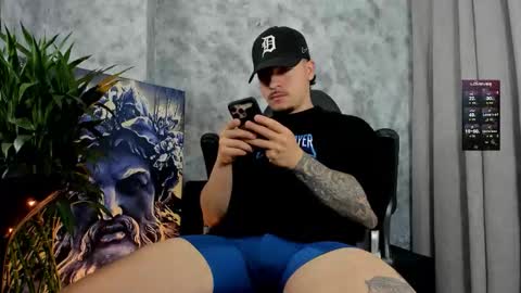 boyc02_ online show from November 13, 7:27 pm