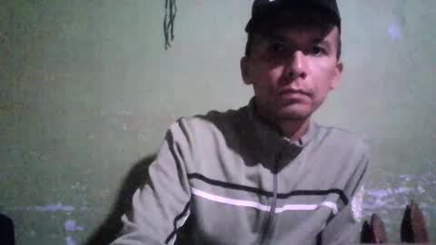 Snapshot of boycumlatino21 chatting on January 6, 2:48 am Boy online show from January 6, 2:48 am