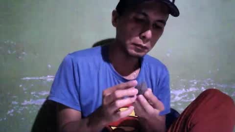 Snapshot of boycumlatino21 chatting on February 9, 2:06 am Boy online show from February 9, 2:06 am