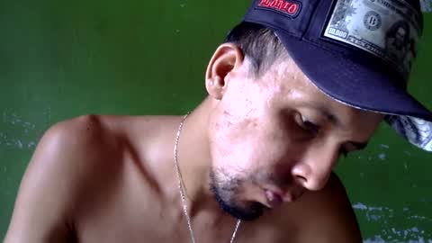 Snapshot of boycumlatino21 chatting on September 23, 6:36 pm Boy online show from September 23, 6:36 pm