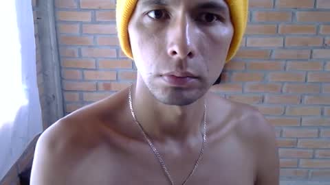 Snapshot of boycumlatino21 chatting on October 13, 3:03 pm Boy online show from October 13, 3:03 pm
