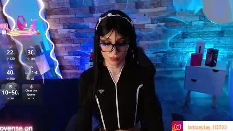 boyfox_tay online show from October 16, 4:23 am