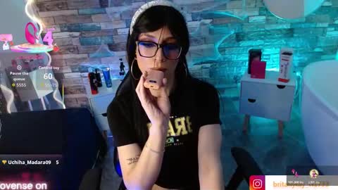 boyfox_tay online show from October 24, 4:02 am