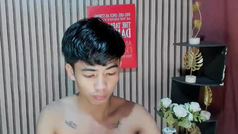 HI IM JAMES DONT FORGET GIVE ME THUMBS UP AND JOIN TO MY FANCLUB online show from September 9, 10:43 pm