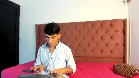 Snapshot of boys_hotparty chatting on October 13, 1:02 pm ALEX - TAYLER -MIKE online show from October 13, 1:02 pm