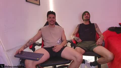 boyshots6331 online show from April 28, 3:22 am