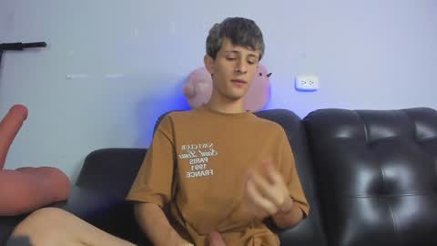 Paul and Max online show from January 7, 7:49 pm