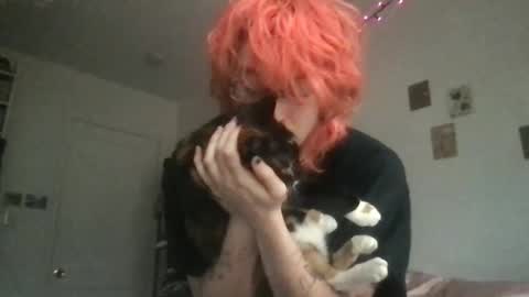 boywithbug online show from January 27, 4:33 pm