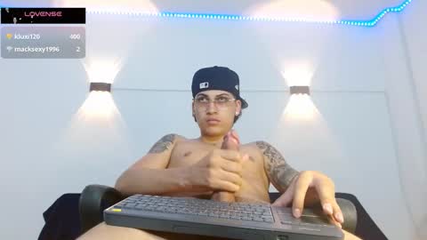 Brandon online show from October 31, 8:09 pm