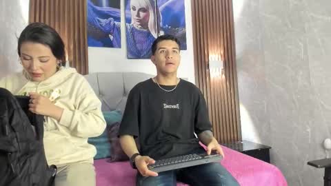 Snapshot of bradlovemma_ chatting on October 11, 10:31 am BradLovEmma online show from October 11, 10:31 am