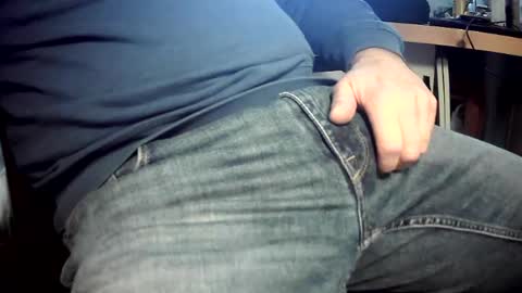 Snapshot of bram27370 chatting on December 21, 9:33 am bram27370 online show from December 21, 9:33 am