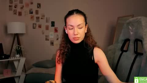 Lilly online show from November 14, 1:46 pm