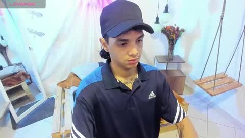 Snapshot of brand_hades chatting on December 2, 5:32 pm B R A N D online show from December 2, 5:32 pm