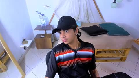 Snapshot of brand_hades chatting on September 26, 10:07 pm B R A N D online show from September 26, 10:07 pm