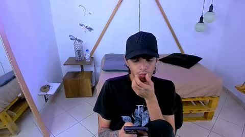 B R A N D online show from October 31, 8:09 pm