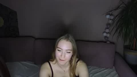 brandaany online show from October 21, 7:39 pm