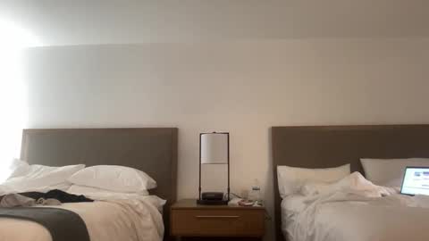 Skyyybanks online show from January 18, 4:21 am