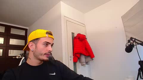 BrandonTateX online show from November 5, 11:34 am