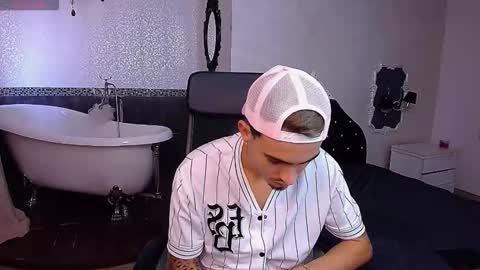 Snapshot of brandontatex chatting on September 15, 9:55 am BrandonTateX online show from September 15, 9:55 am