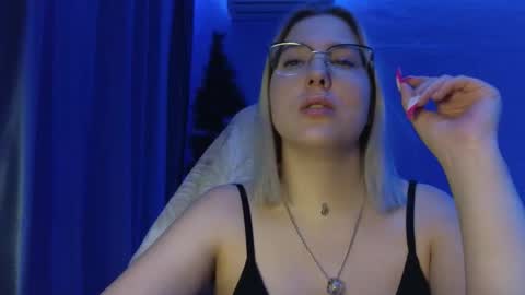 Belle  online show from January 10, 2:11 pm