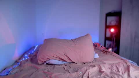 Aurorabut ur dad just calls me Rory online show from October 16, 7:13 pm