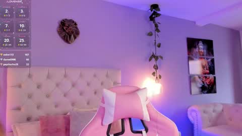   online show from February 18, 12:49 pm