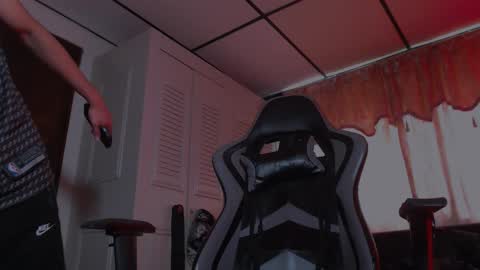 brasi_ online show from November 9, 7:05 pm