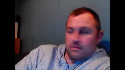 Snapshot of brasso1982 chatting on October 7, 9:00 pm willywinker online show from October 7, 9:00 pm