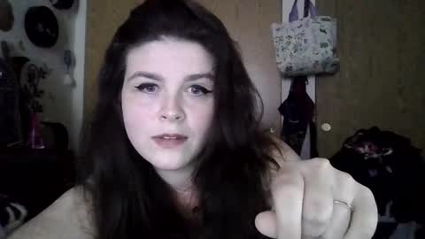 bratty_mamaa online show from September 16, 9:18 pm