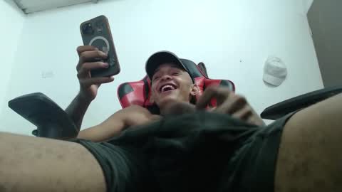 brayan_chevignon online show from December 3, 12:20 am