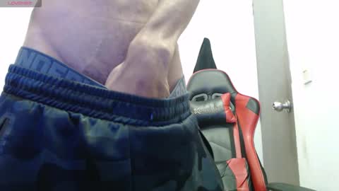 Snapshot of brayan_chevignon chatting on October 21, 3:44 am brayan_chevignon online show from October 21, 3:44 am