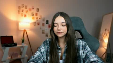 Rachel online show from March 19, 8:03 pm